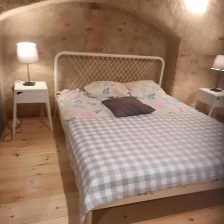 Апартаменти Stylish 2br In Old Town Gem Рига