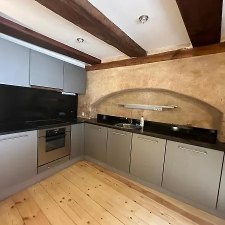 Apartment Stylish 2br In Old Town Gem *