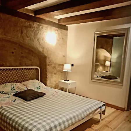 Stylish 2br In Old Town Gem * Рига