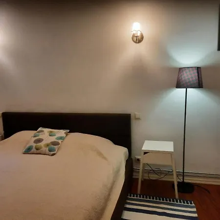 Stylish 2br In Old Town Gem Apartmán