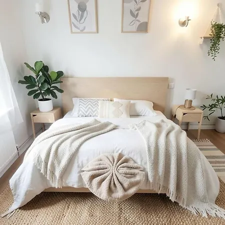 Stylish 2br In Old Town Gem