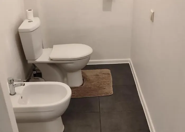 Stylish 2br In Old Town Gem Apartment