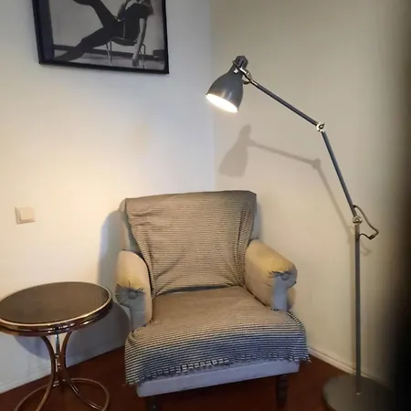 Stylish 2br In Old Town Gem Апартаменты *
