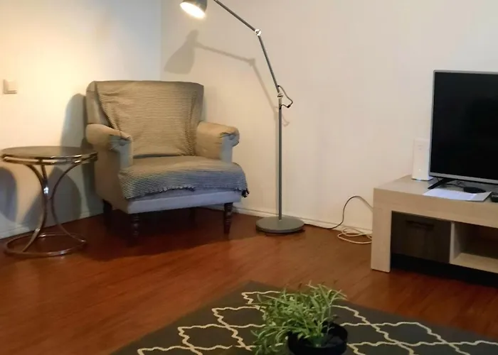 Stylish 2br In Old Town Gem Dzīvoklis